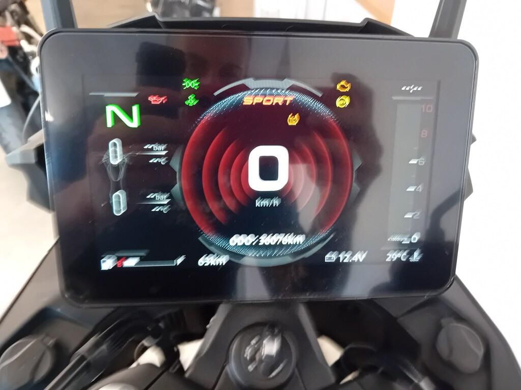 800 MT