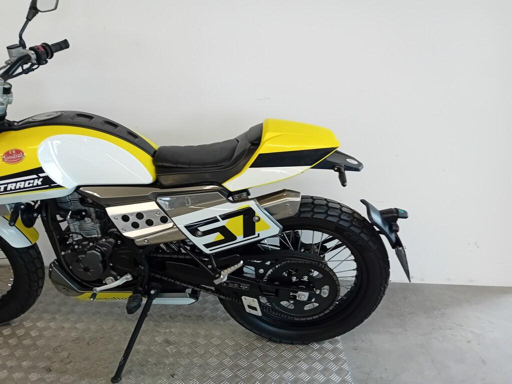 FLAT 125