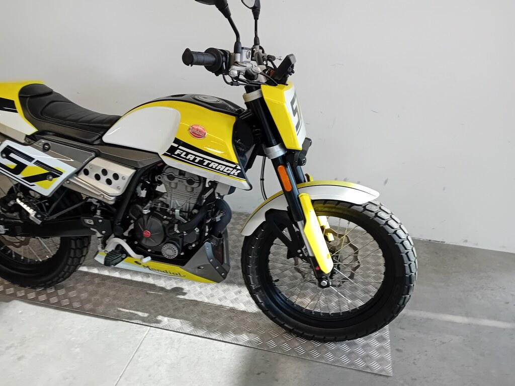 FLAT 125