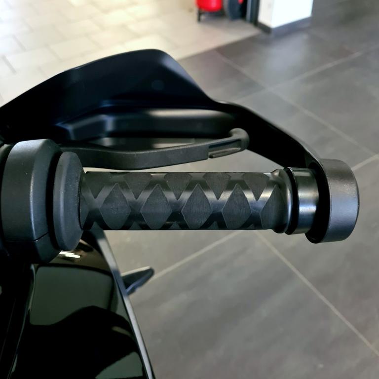 S 1000 XR