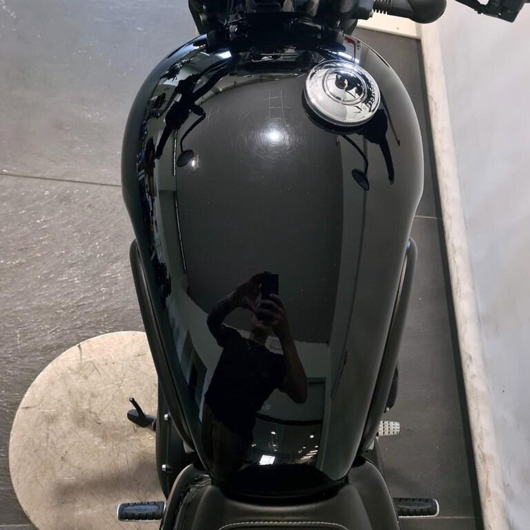 STREET TWIN 900
