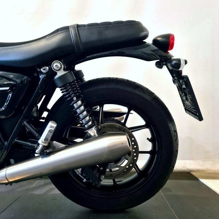 STREET TWIN 900