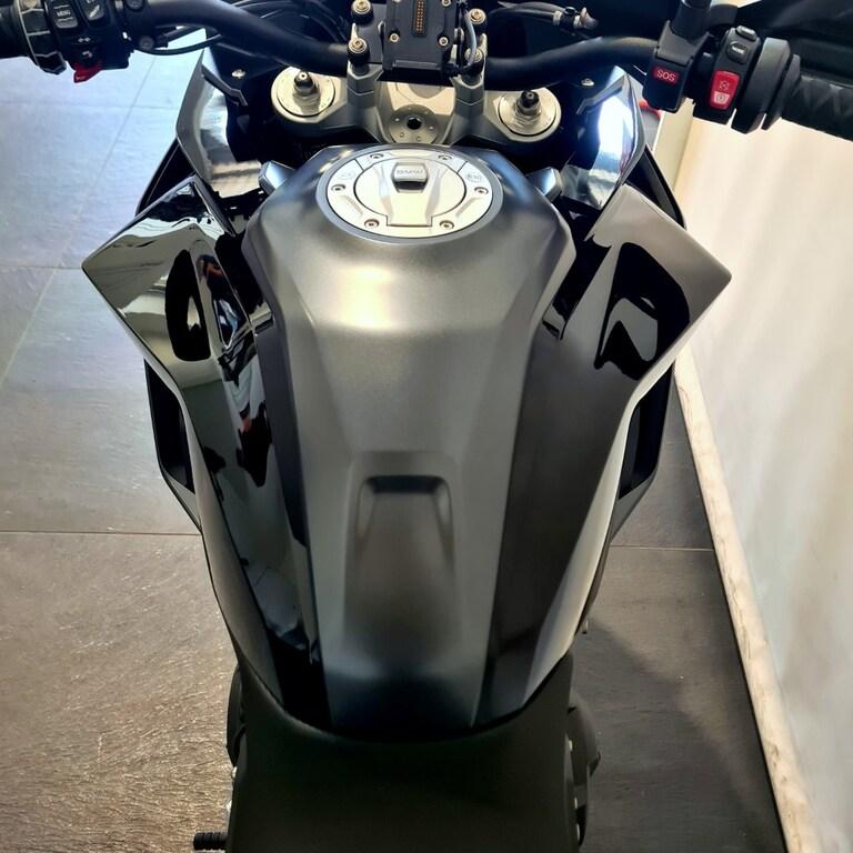 F 900 XR