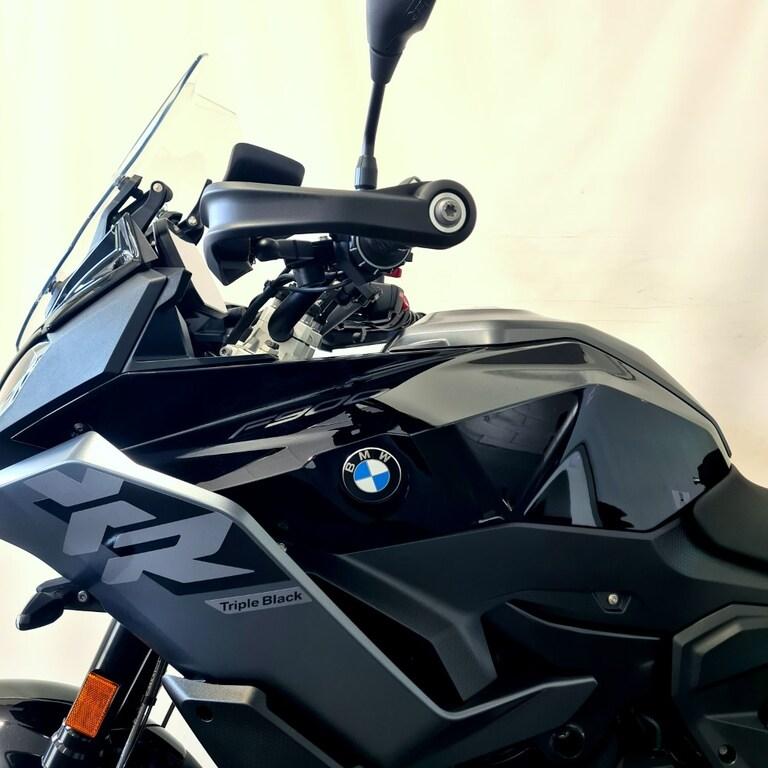 F 900 XR