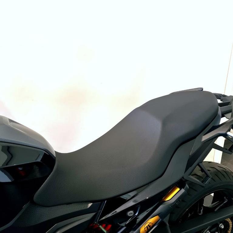 F 900 XR