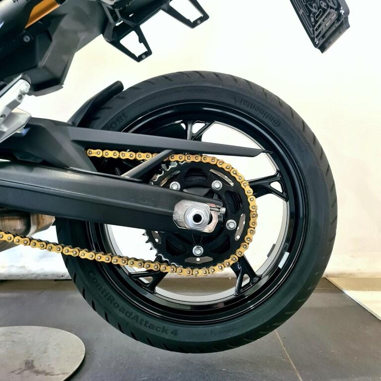 F 900 XR
