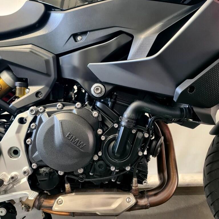 F 900 XR