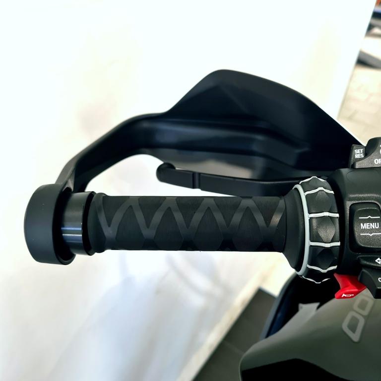 F 900 XR