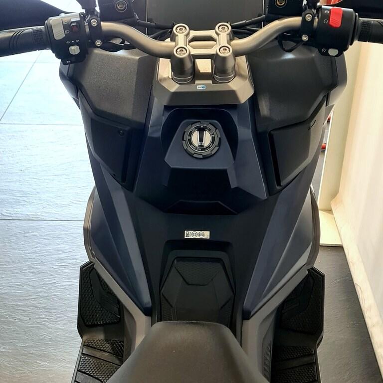 ADX 300