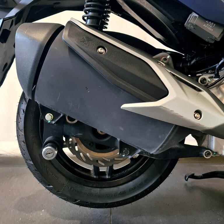 ADX 300