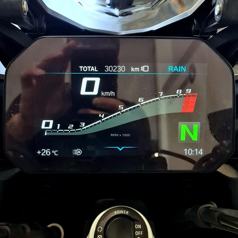 F 900 XR
