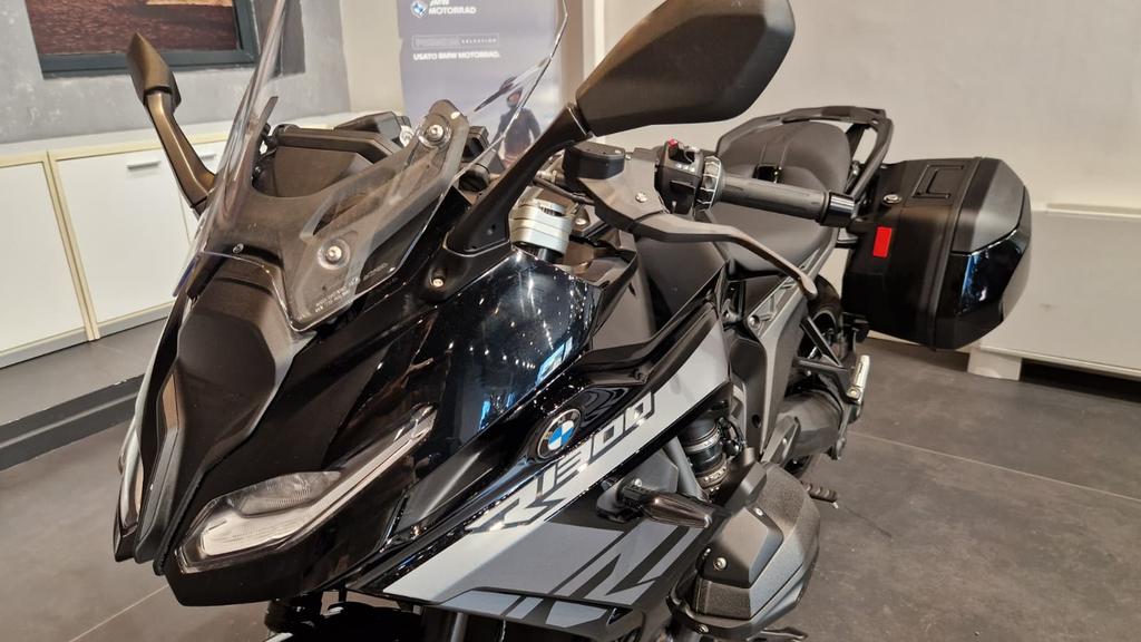 R 1300 RS