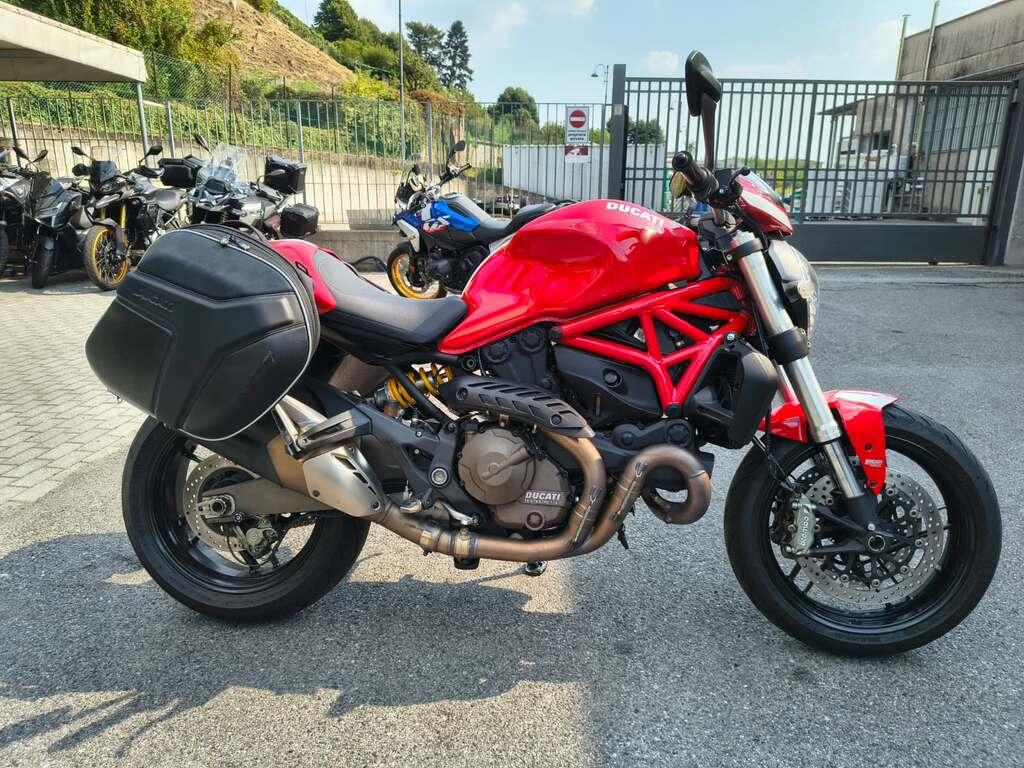 MONSTER 821