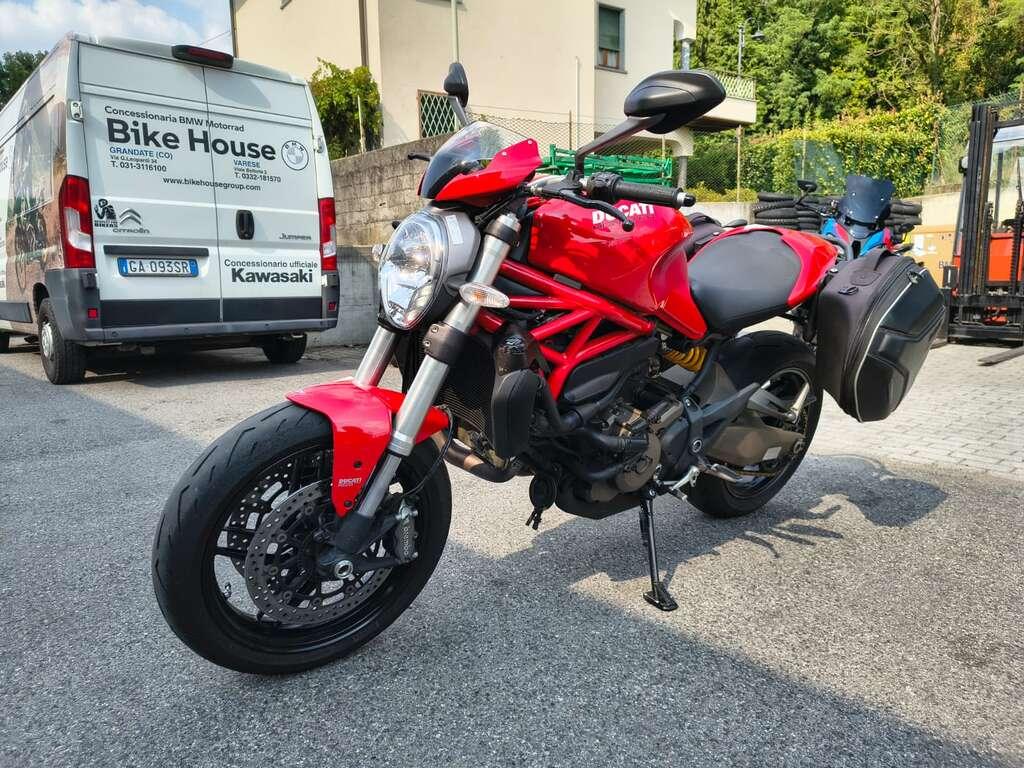 MONSTER 821