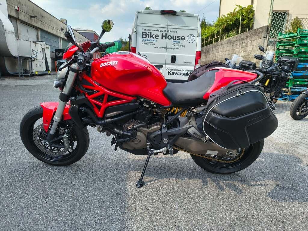 MONSTER 821