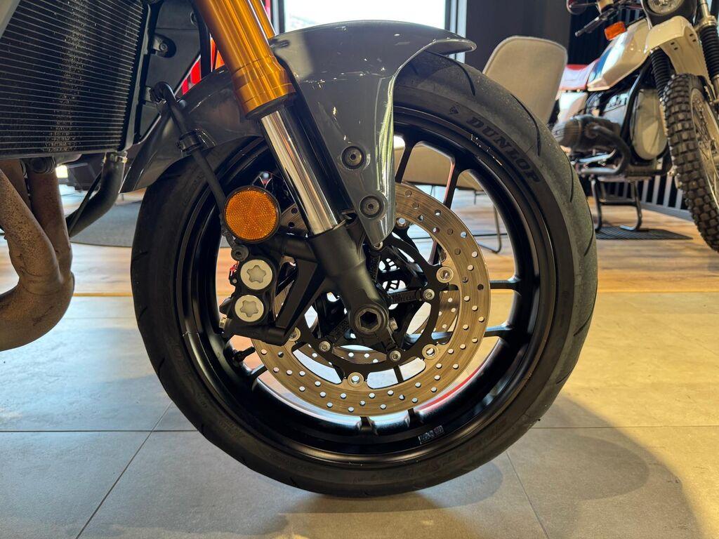 MT-09 890