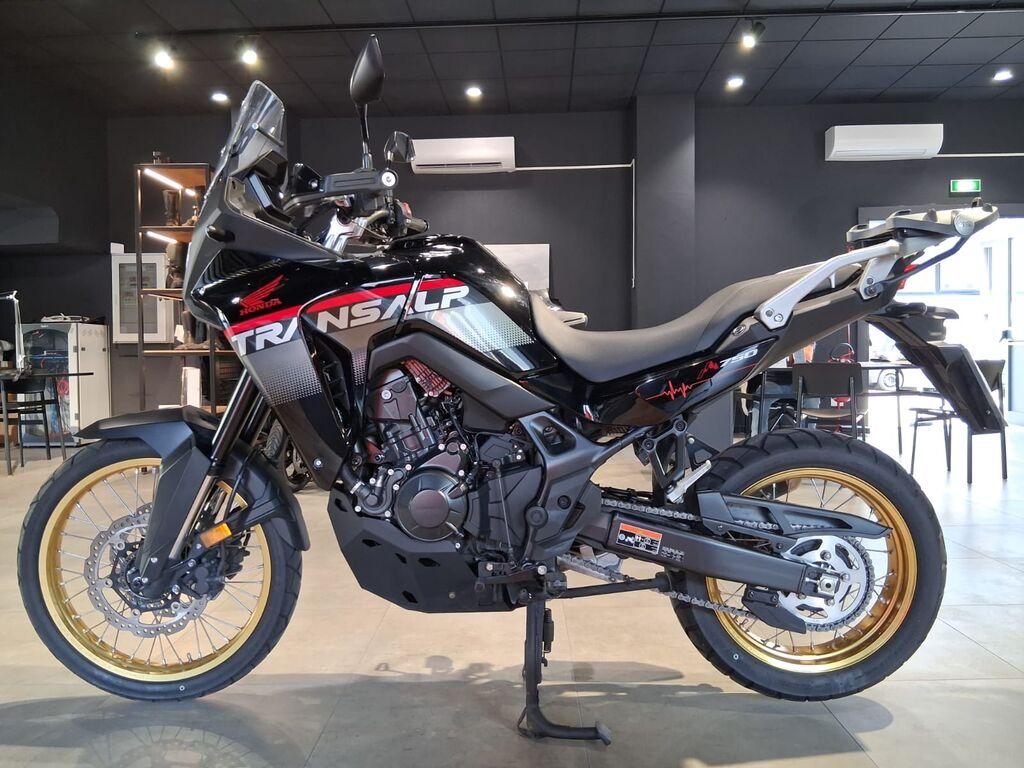 TRANSALP 750