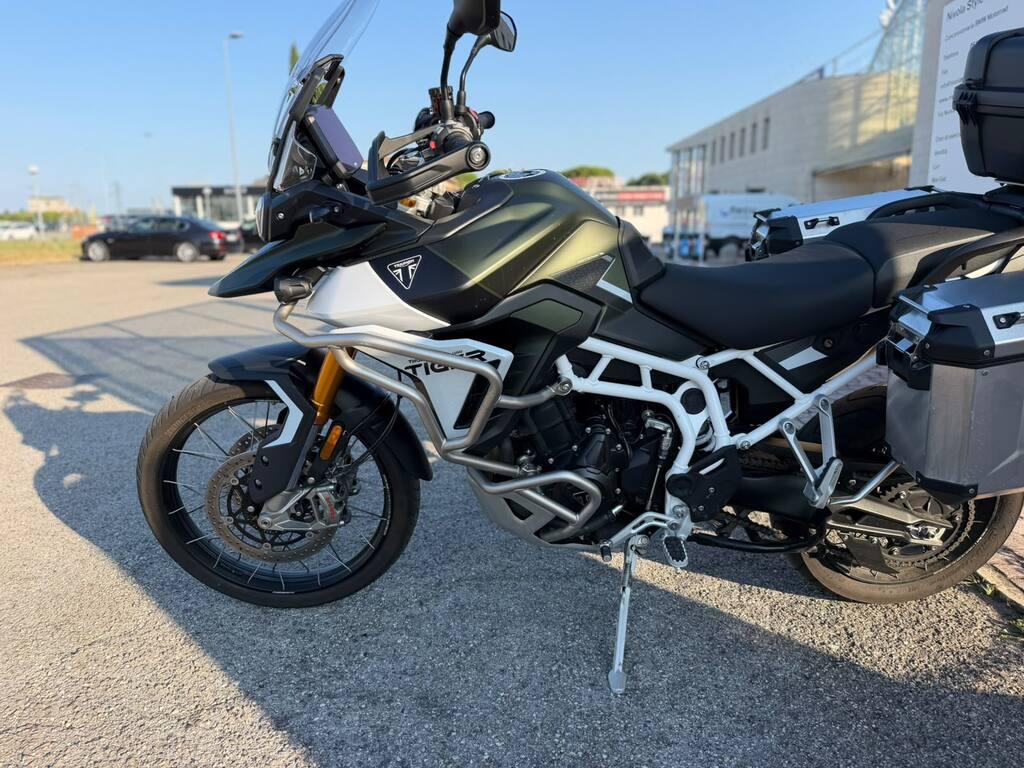 TIGER 900