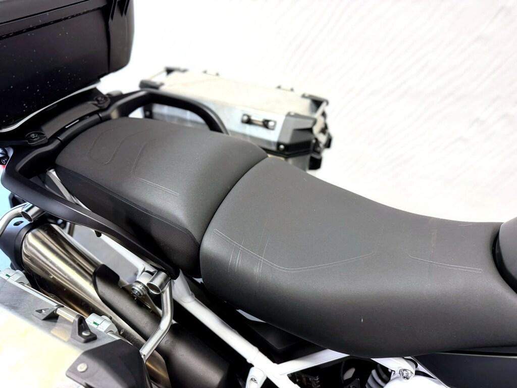 TIGER 900