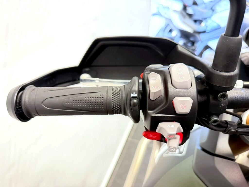 TIGER 900