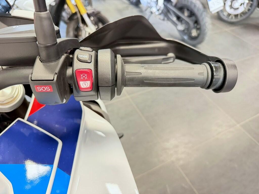 S 1000 XR
