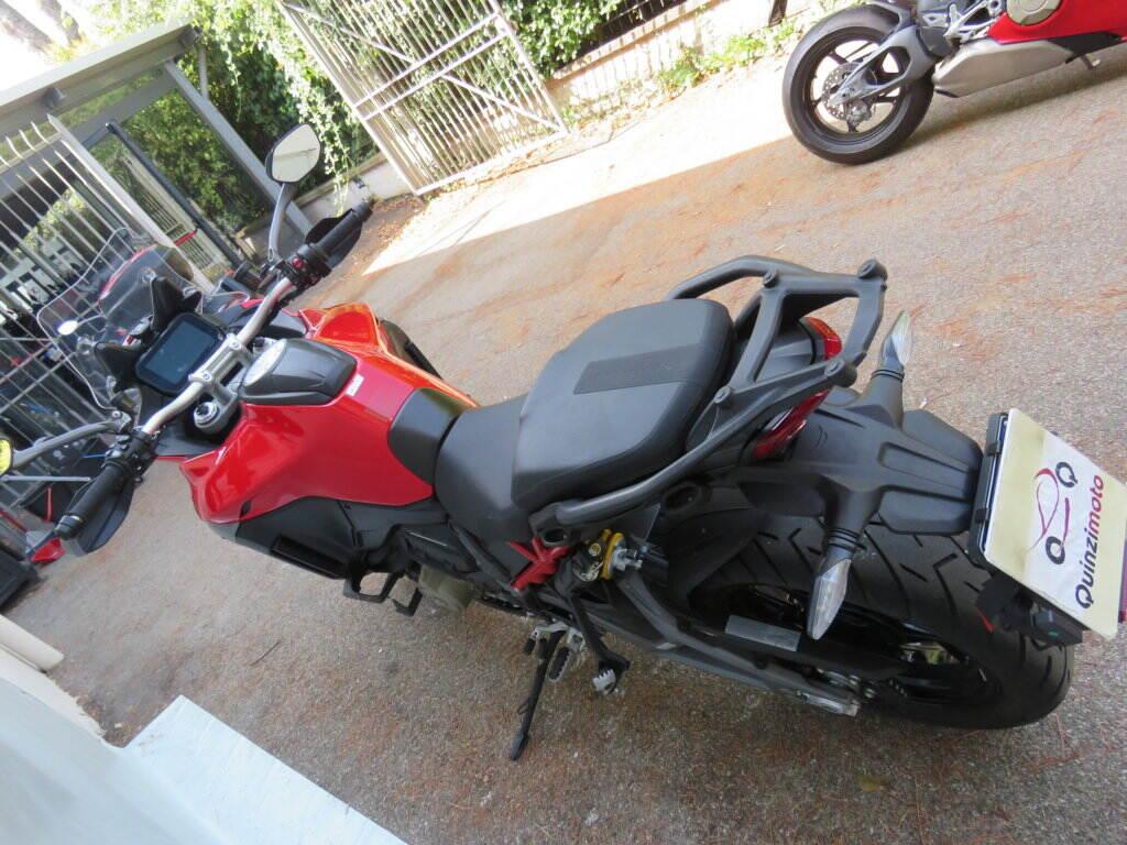 MULTISTRADA V4