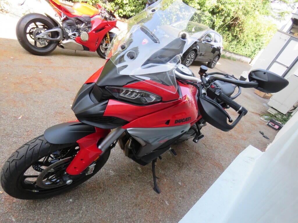MULTISTRADA V4
