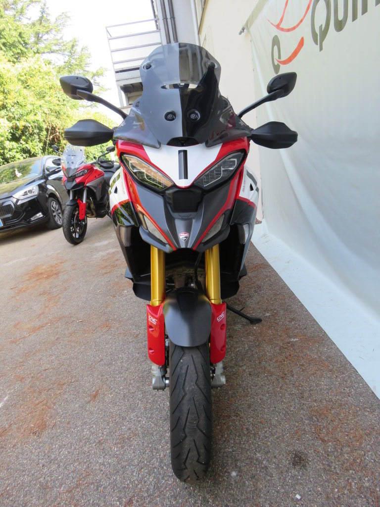 MULTISTRADA V4