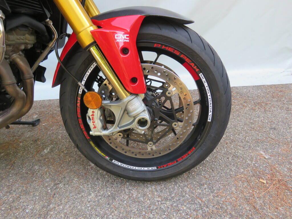 MULTISTRADA V4