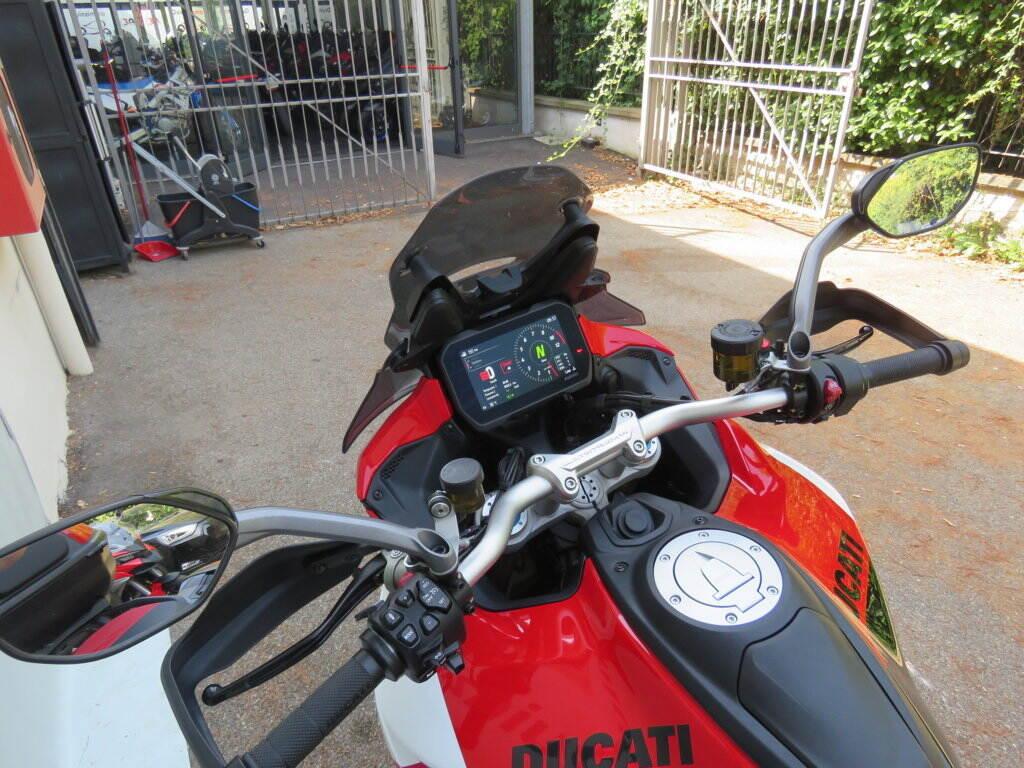 MULTISTRADA V4