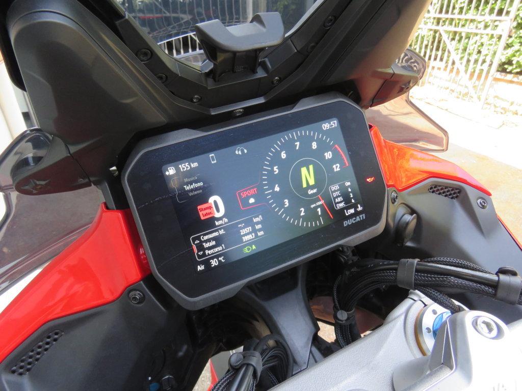 MULTISTRADA V4