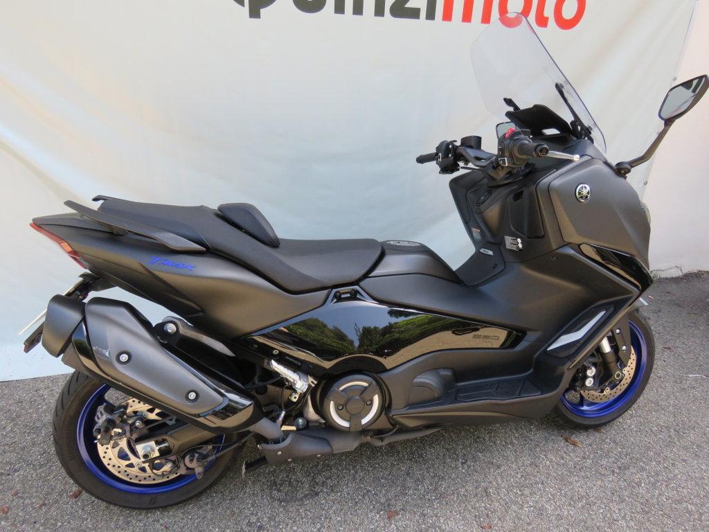 T-MAX 560