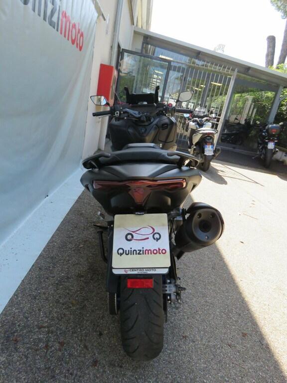 T-MAX 560