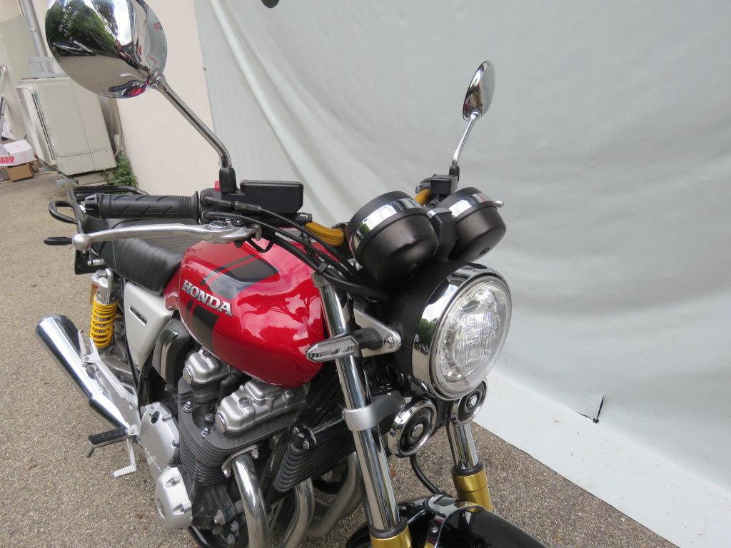 CB 1100