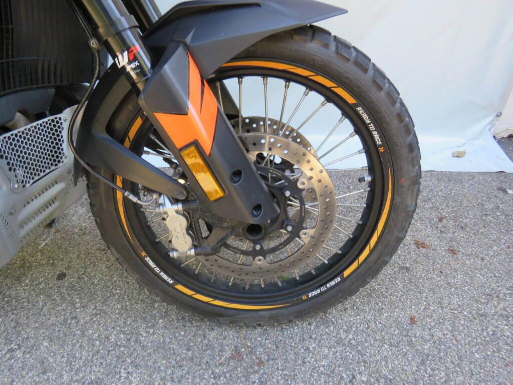 790 ADVENTURE