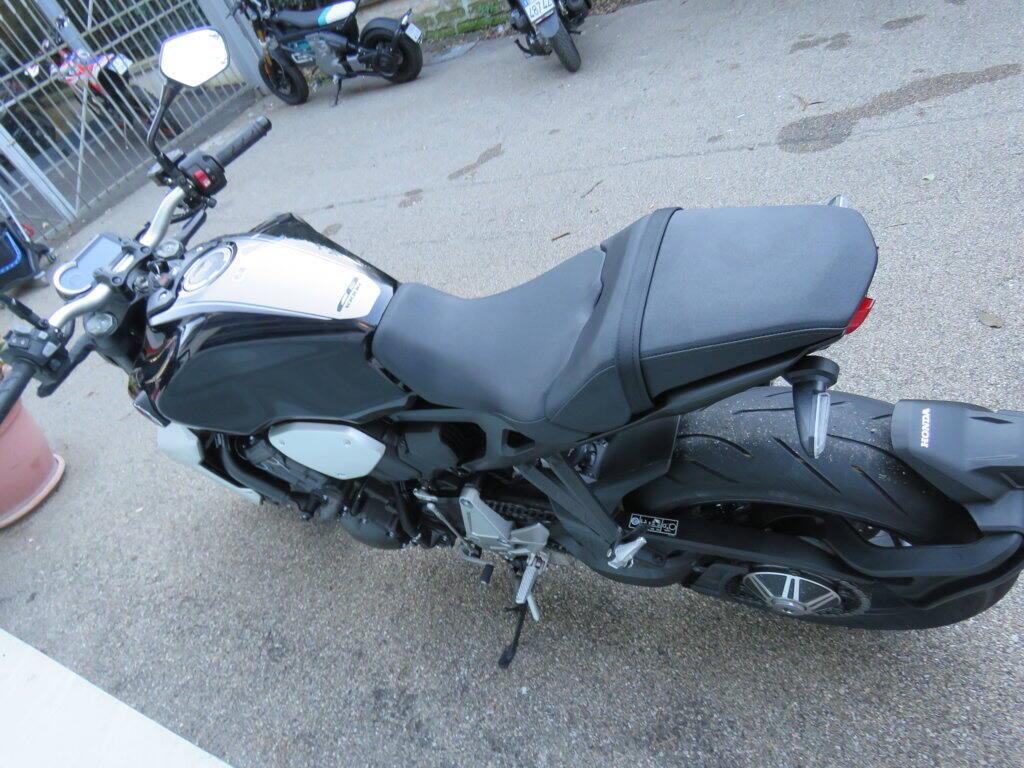 CBR 1000 RR
