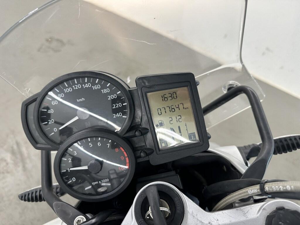 R 1200 R