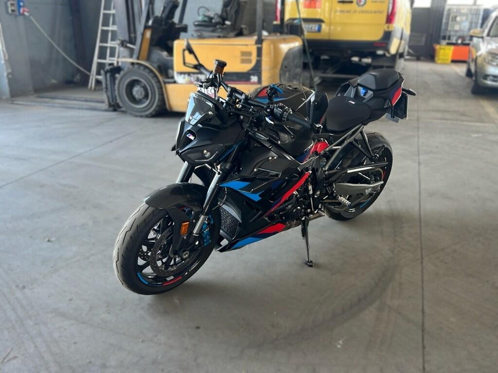 M 1000 R