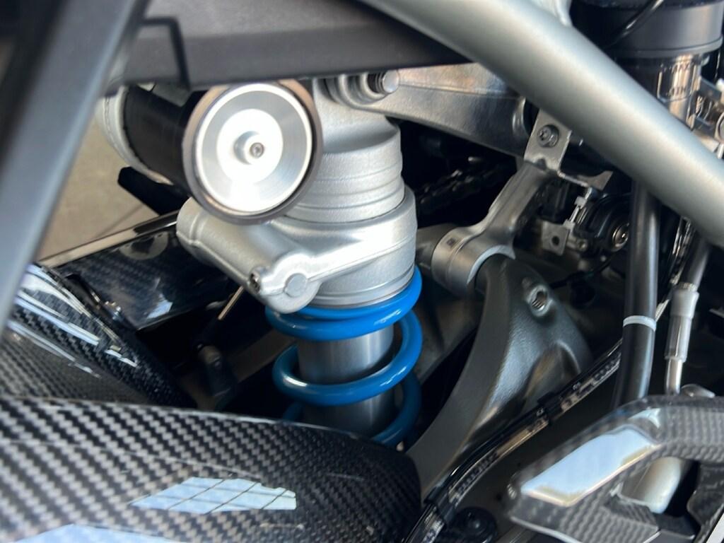 M 1000 R