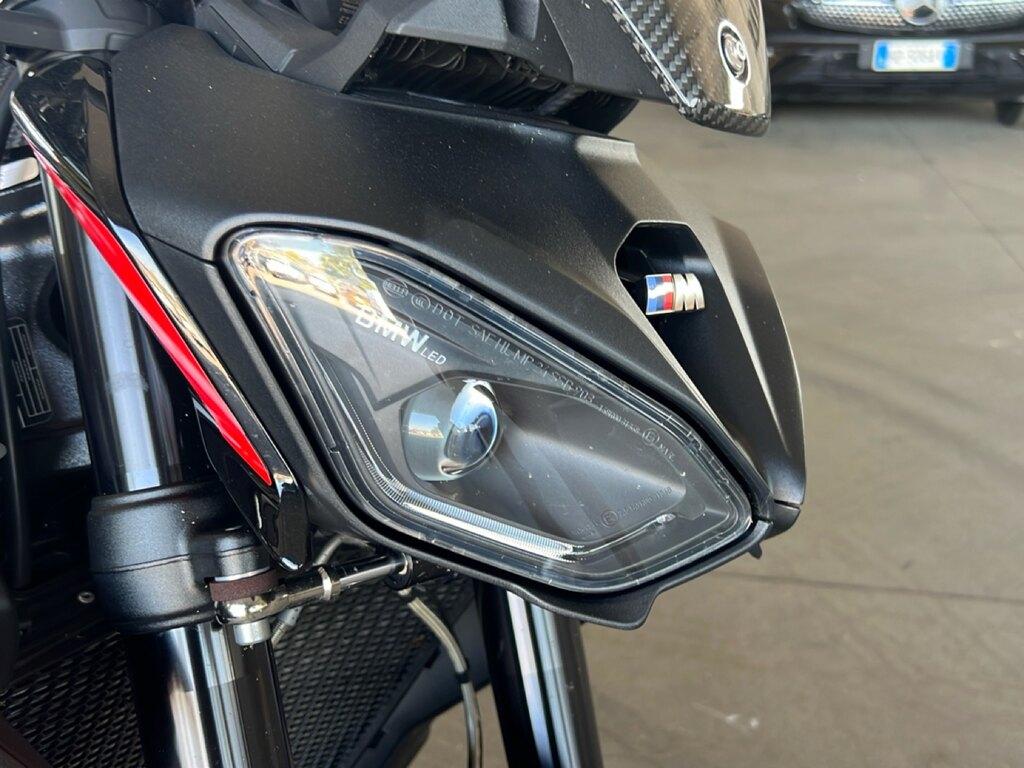 M 1000 R