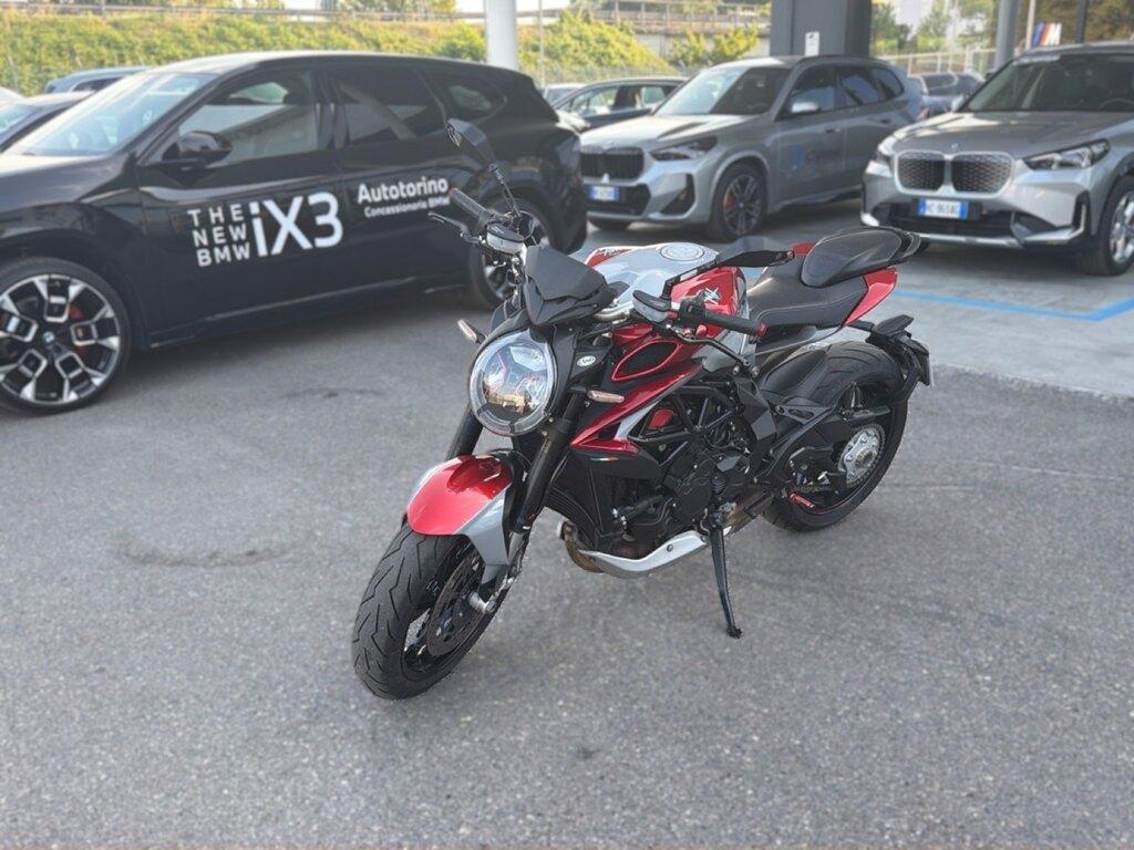 BRUTALE 800