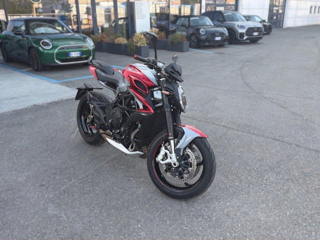 BRUTALE 800