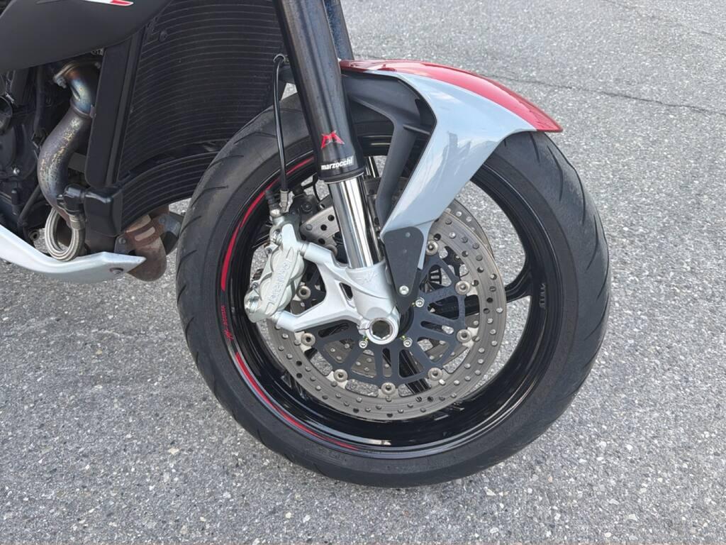 BRUTALE 800