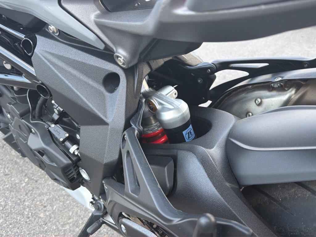 BRUTALE 800