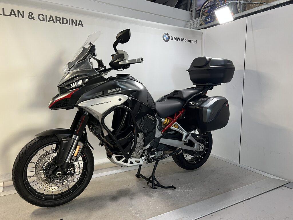 MULTISTRADA V4