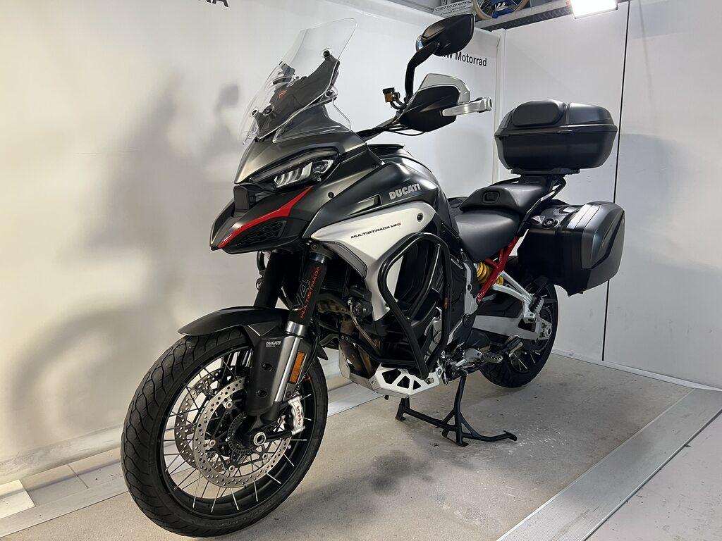MULTISTRADA V4