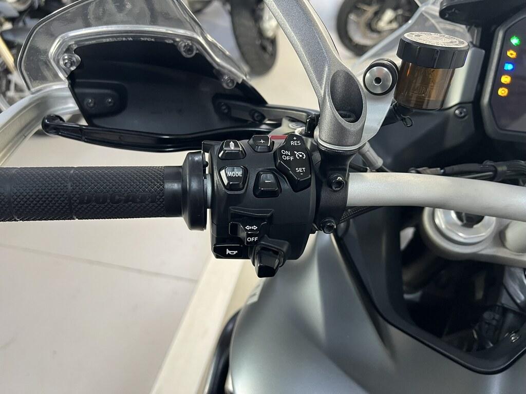 MULTISTRADA V4