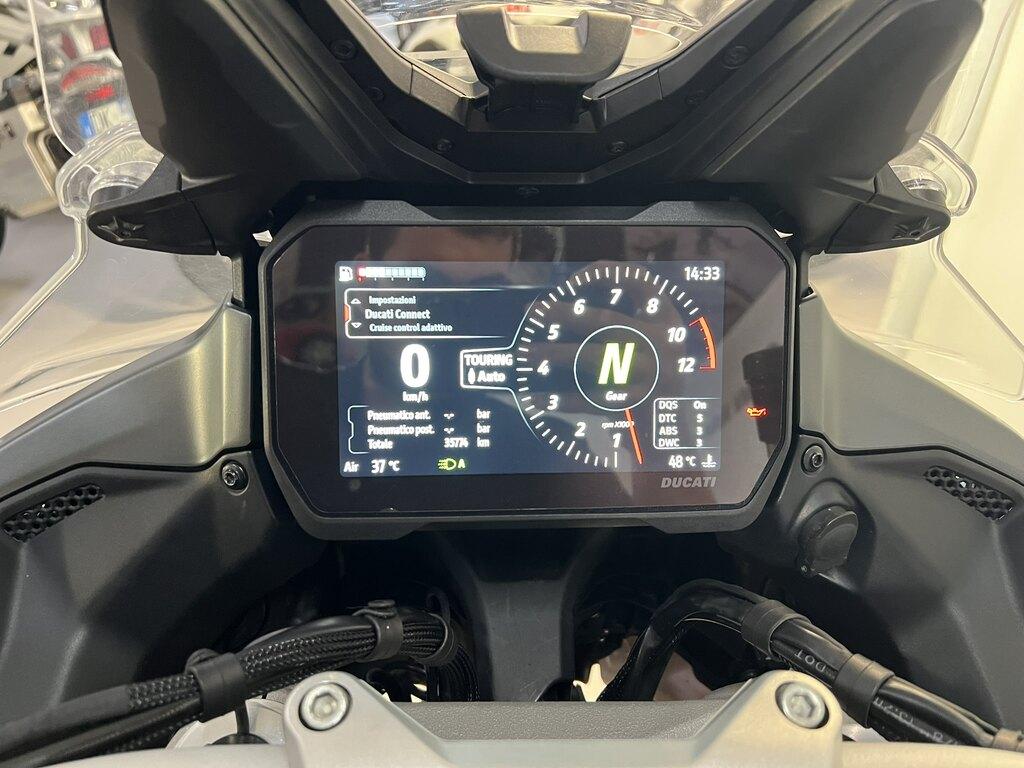 MULTISTRADA V4