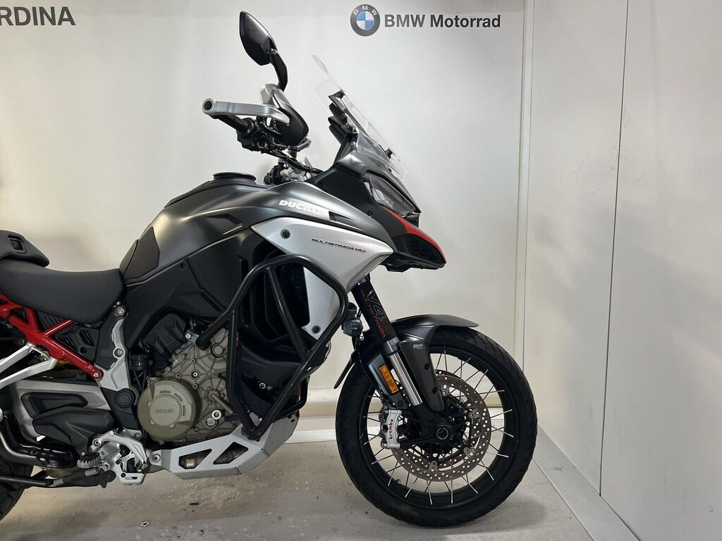 MULTISTRADA V4