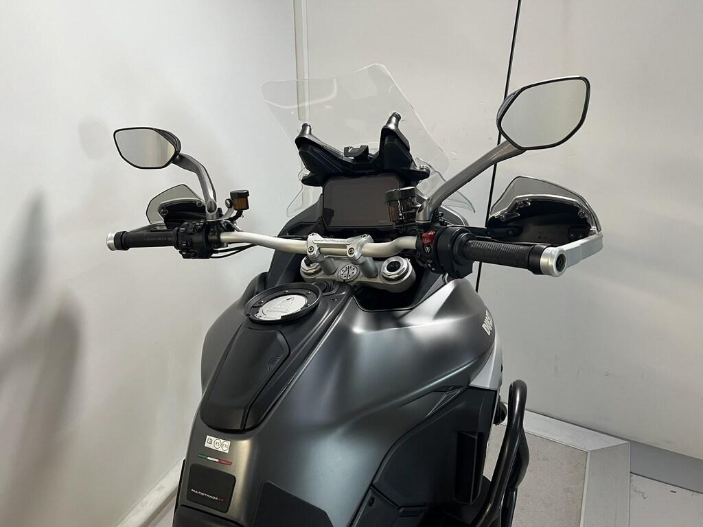 MULTISTRADA V4